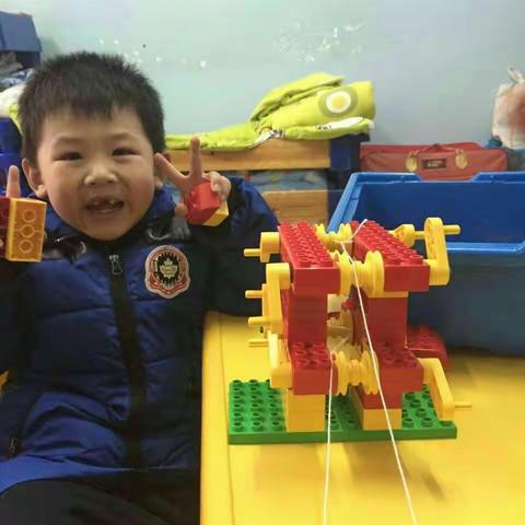 幼儿园的一堂乐高课程实况