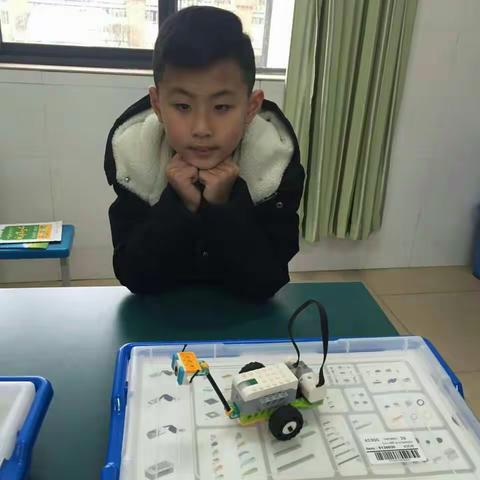 我们与乐高机器人的时光