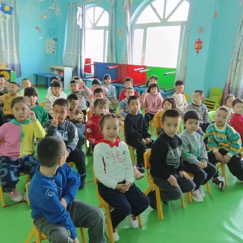 “最美开学季，爱上幼儿园”第十幼儿园大七班开学第一月生活点滴