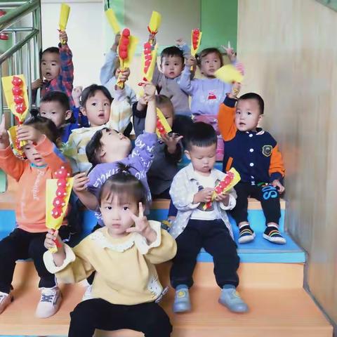 《新华教育代召幼儿园》小一班，十月份第二周精彩掠影🎬🎬🎬