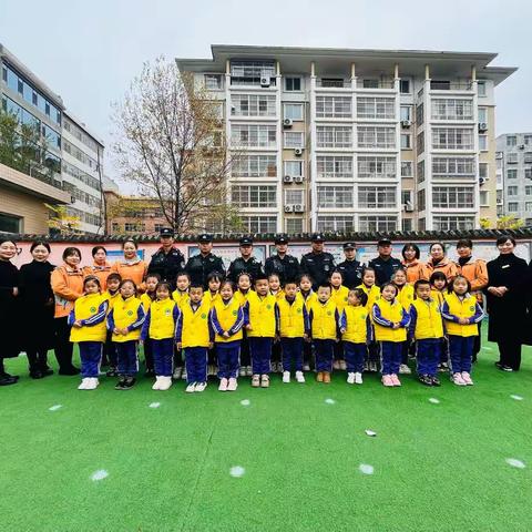 反恐防暴，守护安全——乐宝第二幼儿园反恐防暴演练