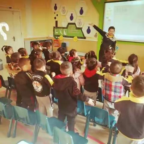 “感恩有你”星光幼儿园中二班感恩节主题活动！