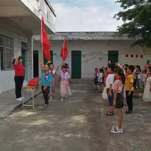 六一儿童节一年级学生入队仪式