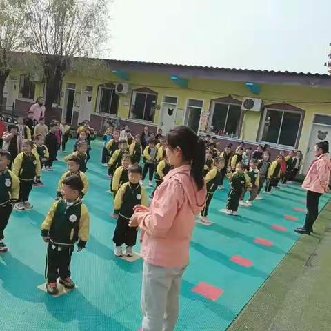 张得镇中心幼儿园冬季运动“快乐运动       健康幸福”