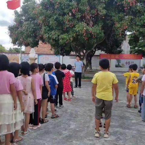 祥坡小学反恐防暴应急演练