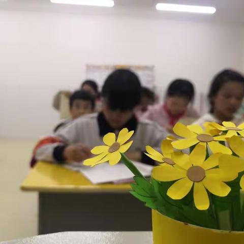 与阅读齐飞 •携书籍同行