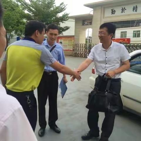 华促会“给孩子成长的力量”甲子中心小学巡回演讲报告会