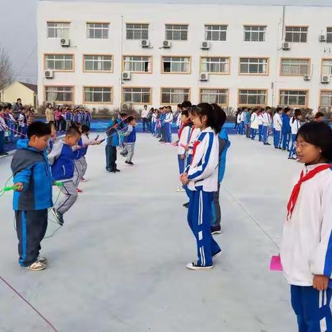 绳"彩"飞扬，快乐跳起来-----七级小学学生与教职工跳绳大赛成功举行！