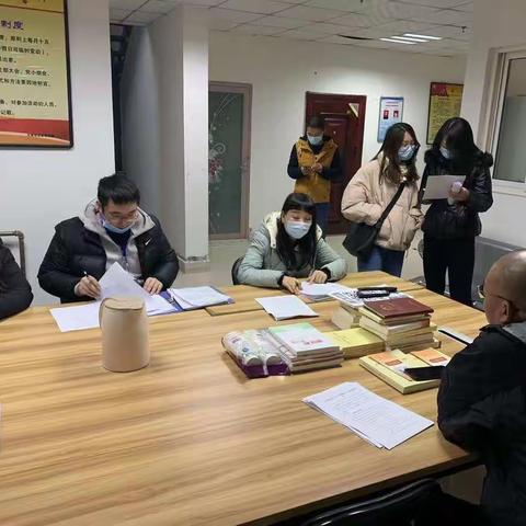石家街社区，“律师进社区”