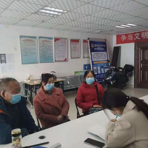 石家街社区，“律师进社区”。