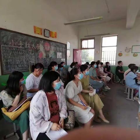 国培“一对一”精准帮扶送教培训——课堂精彩纷呈  交流促进成长