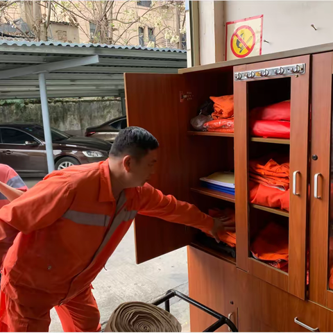 落实防汛责任，筑牢安全防线