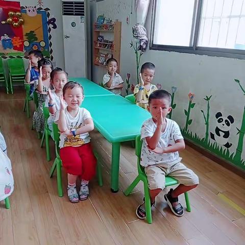 旧城天天乐幼儿园紫荆家庭教育九月主题课程成果展示