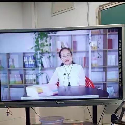 丰小一（2）班家长课堂第一讲《牵手两代幸福路》之《孩子上学了》