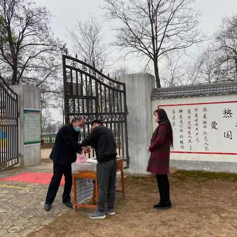 县上领导带队督查姚李小学疫情防控及开学准备工作