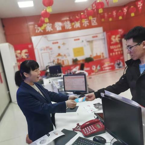 攥指成拳聚合力  心系员工送关爱 —山西联通各级工会在行动