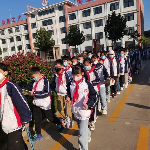 研学筑梦，梦想起航——记安丘市第二实验小学六年级四班科技研学之旅