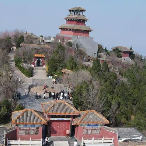 三月三，拜轩辕