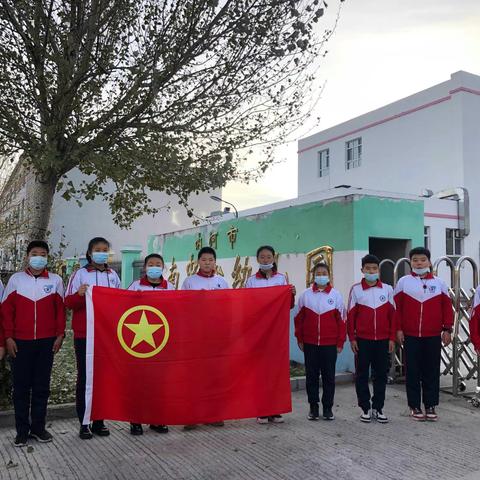 讷河市城南中心学校“厉行节约，践行光盘”！全体共青团员，让我们一起行动！