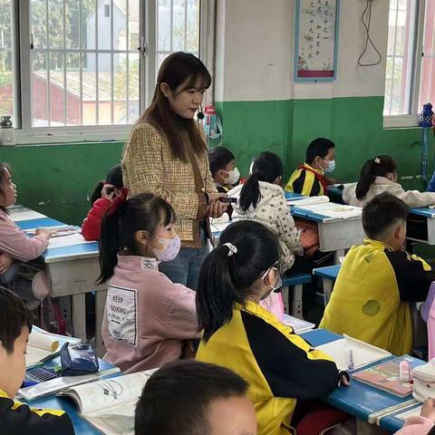 砥砺前行，小学数学教研在路上———实验小学西校区三、四年级小学数学教研活动