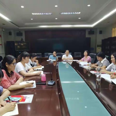 携手共进，起航新学期一记海口四中政治科组会