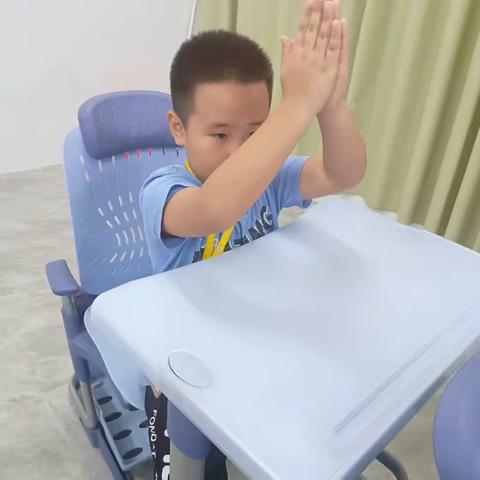 手势舞：金色童年——实验小学一年级手势达人社团