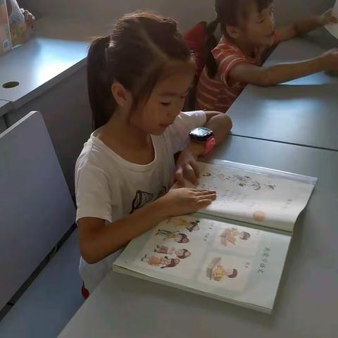 海阔凭鱼跃，天高任鸟飞，我们在这海阔天空里自由翱翔。