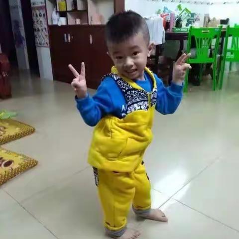 疫情期间，居家带娃、线上工作两不误，苦是苦了点，但是苦中有乐！