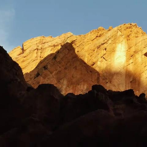 9月赴新疆之约，第11天 那拉提—库车 走独库公路300+KM 。