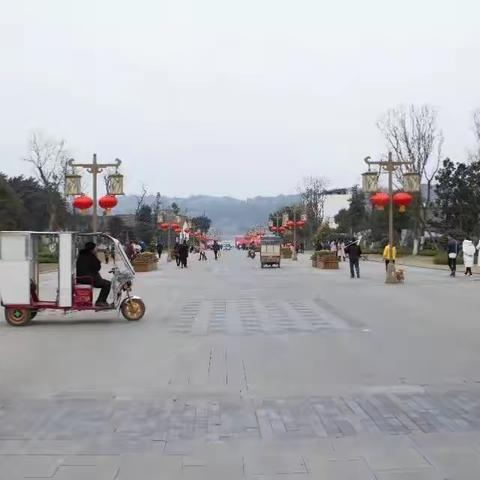 走近李庄