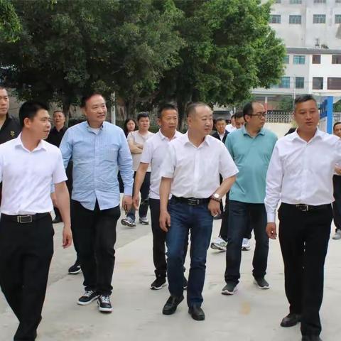 民进福建省委会一行莅临笃山镇民族中学开展帮扶调研工作