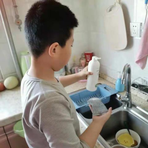 兴国第五小学三年级二班快乐寒假生活集锦