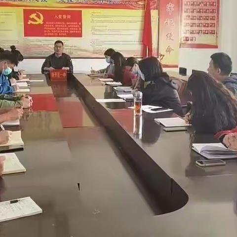 经开区一中召开假期返校工作部署会