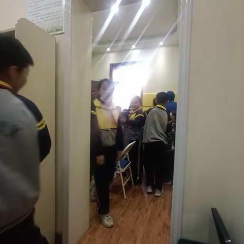 开展心理健康月活动