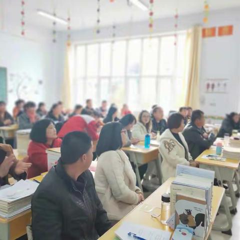 关心子女的成长，从我们的沟通和合作开始。18级护理3班家长会
