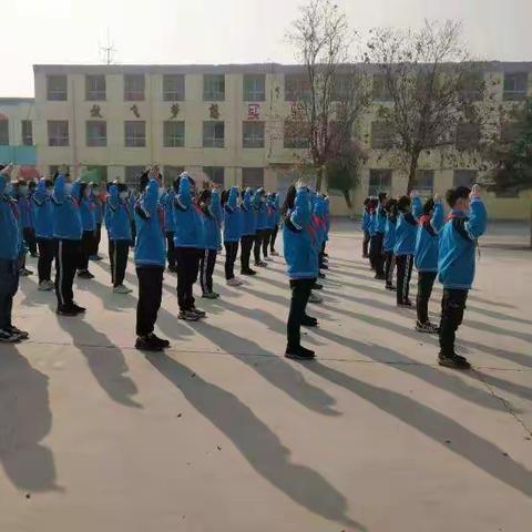 藁城区九门学区九门小学贯彻回信精神纪实