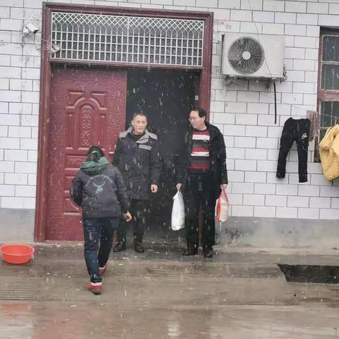 社旗县发改委开展冬季送温暖活动
