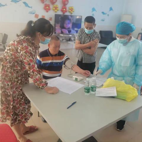 加强疫情防控—陵城卫生院赴中心开展新冠疫苗接种工作