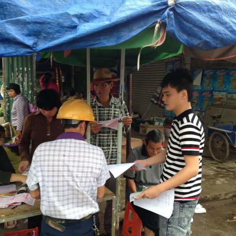 进村入户开展宣传工作