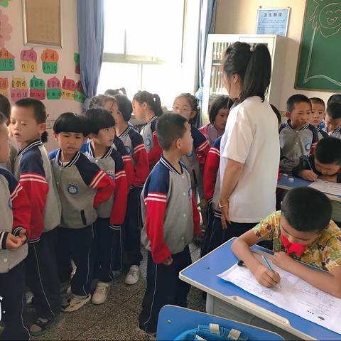 “走进小学，体验成长”张家寺幼儿园大班幼儿参观复兴小学活动