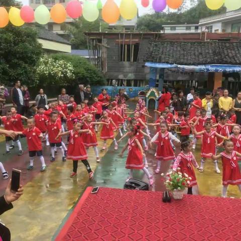 小天使幼儿园2018六一活动圆满成功！