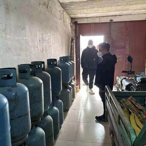 王寺街办严厉打击非法行为，严守岁末安全关