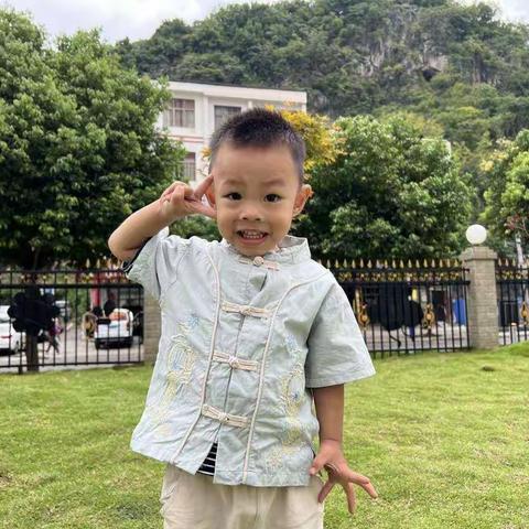 【宝泰幼儿园小三班】吴谋锐2022年秋季成长记！