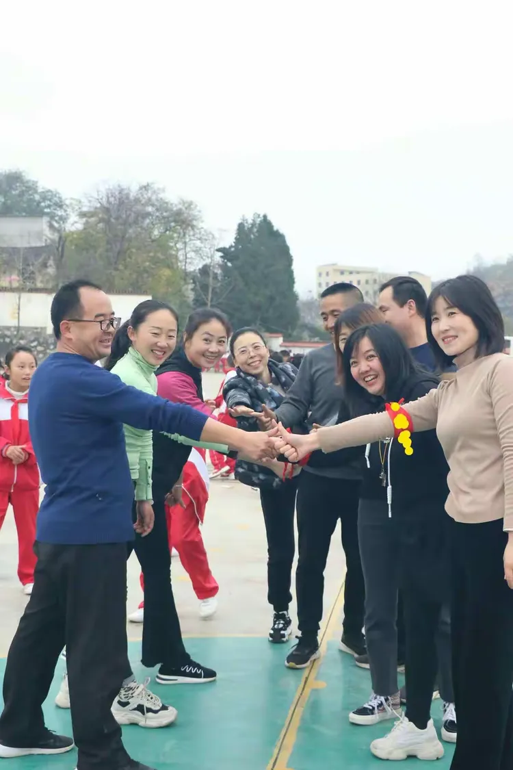 成县河东小学第五届秋季运动会