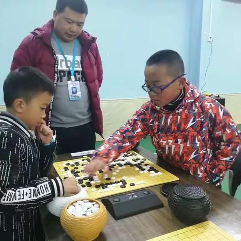 实验小学围棋代表队又摘第一名