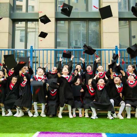 【大风车名京温润双语幼儿园】春季招生亲子活动邀请函