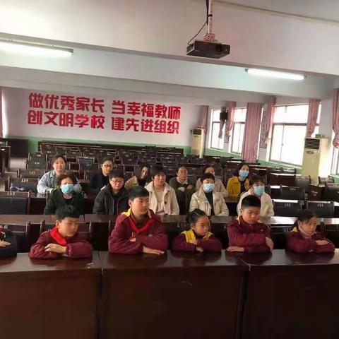爱心涌动善意浓，情暖人间四月天——钧台中心小学爱心义卖捐赠