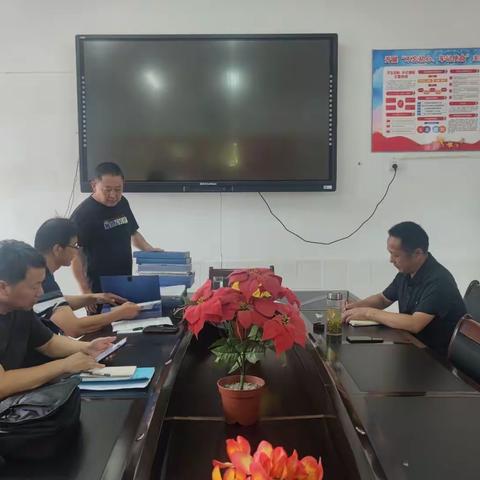 区责任督学到乌江小学开展六月份挂牌督导工作