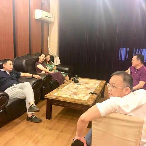 第四次人口普查录入人员28年再相聚