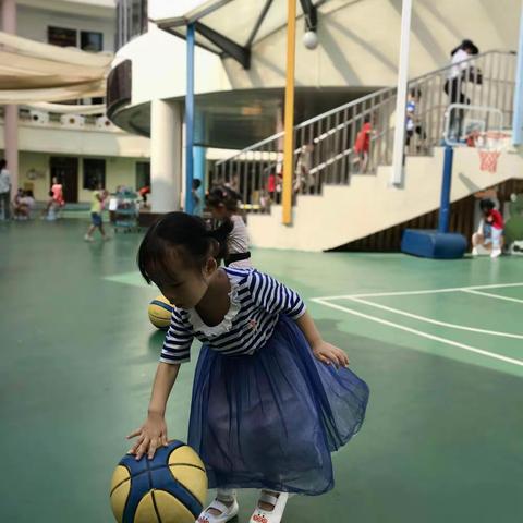 10.8-10.12幼儿园生活记录